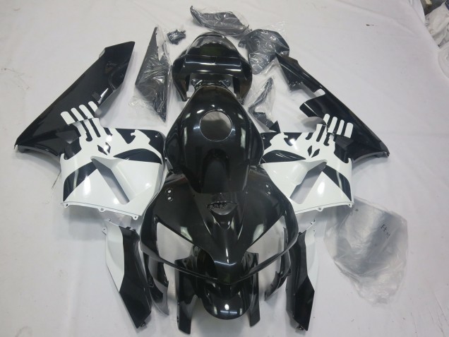 2005-2006 Schwarz Glänzend & Punisher-Logo Honda CBR600RR Motorrad Verkleidungen