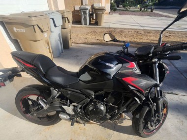 Kawasaki Ninja Z650 Motorrad Verkleidung 2020-2023 - Schwarz Rot